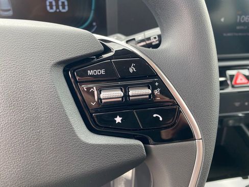 New 2026 Kia Niro LX FWD image 15