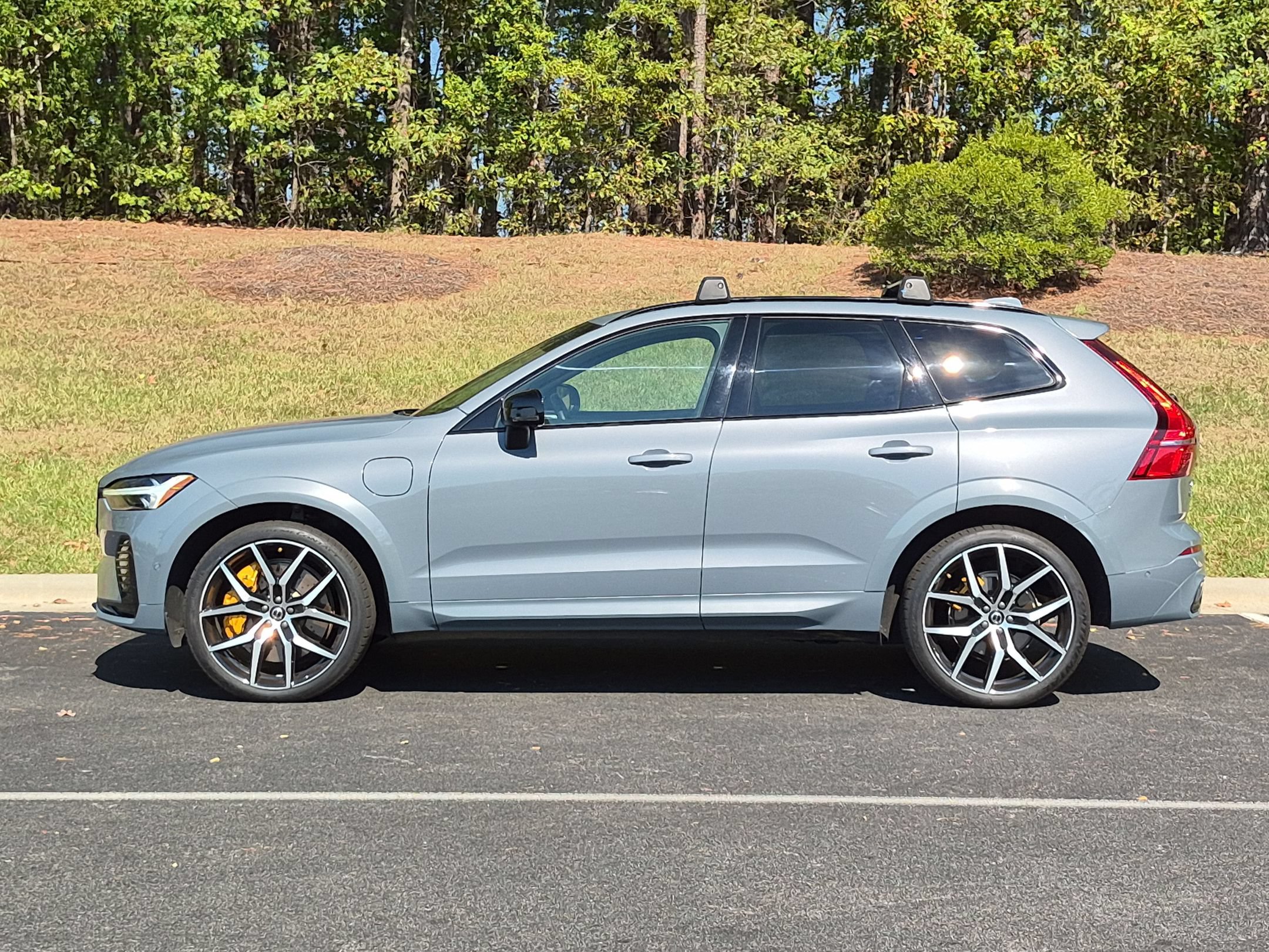 Used 2023 Volvo XC60 T8 Polestar AWD/4WD image 2