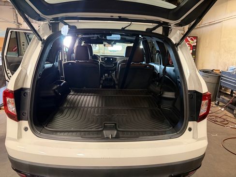 Used 2021 Honda Pilot Black Edition image 18