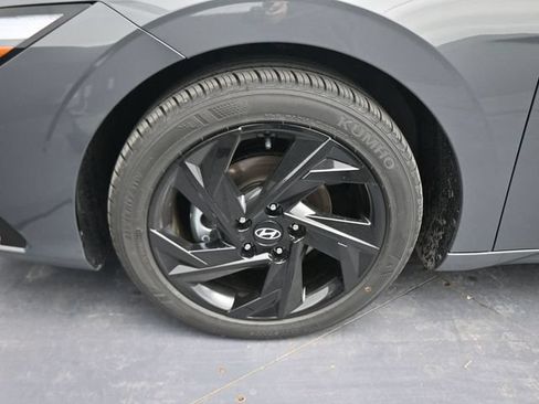 Used 2026 Hyundai Elantra Sport FWD image 16