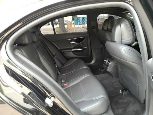 Used 2024 Mercedes-Benz C 300 Sedan image 27