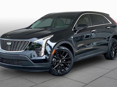 Used 2023 Cadillac XT4 Luxury w/ LPO, Onyx Lite Package FWD image 1
