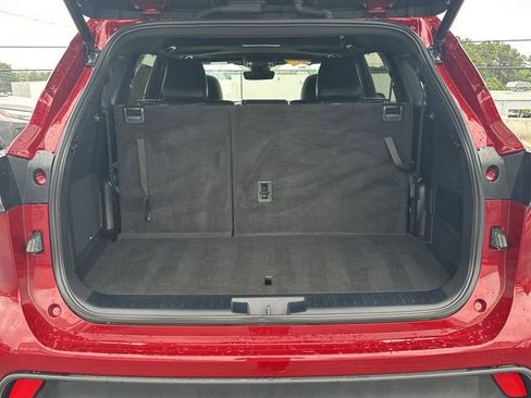 Used 2023 Toyota Highlander XSE AWD/4WD image 22