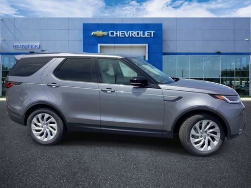 Used 2025 Land Rover Discovery S AWD/4WD image 5