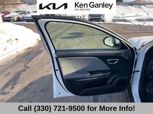Certified 2025 Kia K4 EX image 26