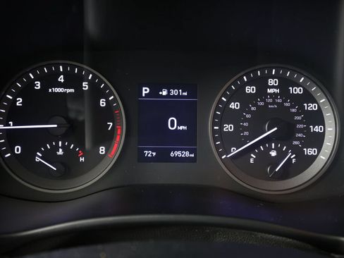 Used 2019 Hyundai Tucson Value AWD/4WD image 29