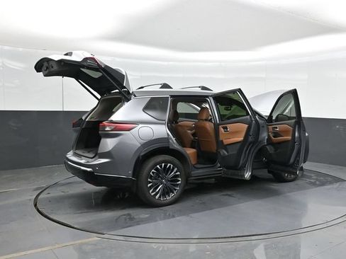 Used 2026 Nissan Rogue Platinum w/ Platinum Premium Package AWD/4WD image 59
