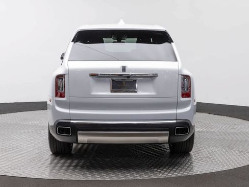 Used 2021 Rolls-Royce Cullinan AWD/4WD image 5