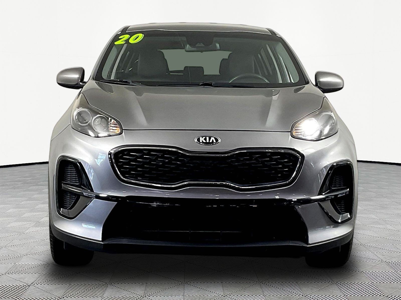 Used 2020 Kia Sportage LX FWD image 2
