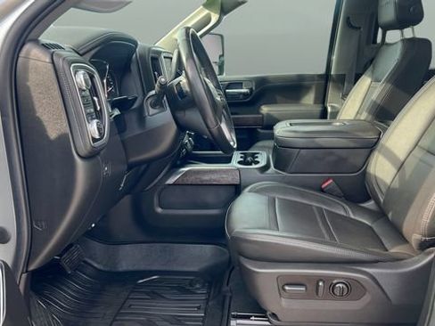 Used 2022 GMC Sierra 3500 Denali w/ Denali Ultimate Package AWD/4WD image 8