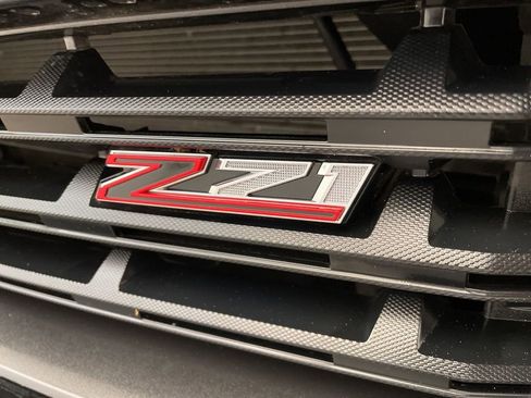 Used 2021 Chevrolet Silverado 1500 LT Trail Boss w/ Convenience Package II image 11