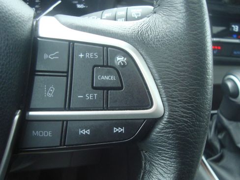 Used 2024 Toyota Sienna XLE image 16