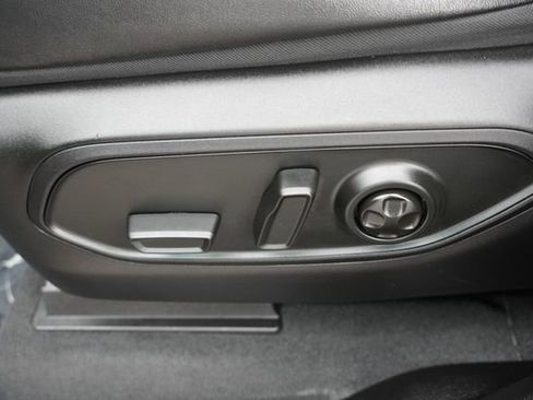 Certified 2023 Jeep Grand Cherokee Altitude image 22