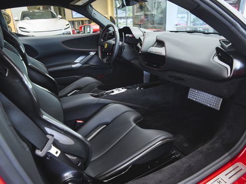 Used 2022 Ferrari SF90 Stradale image 36