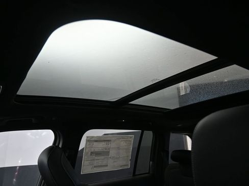 New 2025 Jeep Grand Cherokee Limited w/ Trailer Tow Package image 21