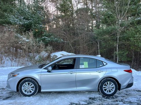 New 2026 Toyota Camry LE w/ Convenience Package image 2