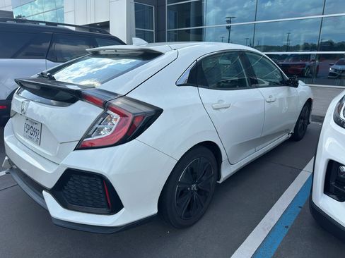 Used 2017 Honda Civic EX-L image 3