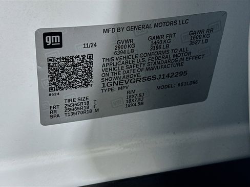 Used 2025 Chevrolet Traverse LT image 12