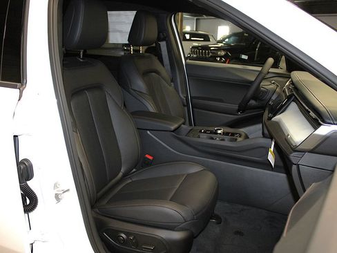 New 2026 Jeep Cherokee Limited AWD/4WD image 30