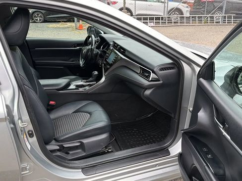 Used 2019 Toyota Camry SE FWD image 23