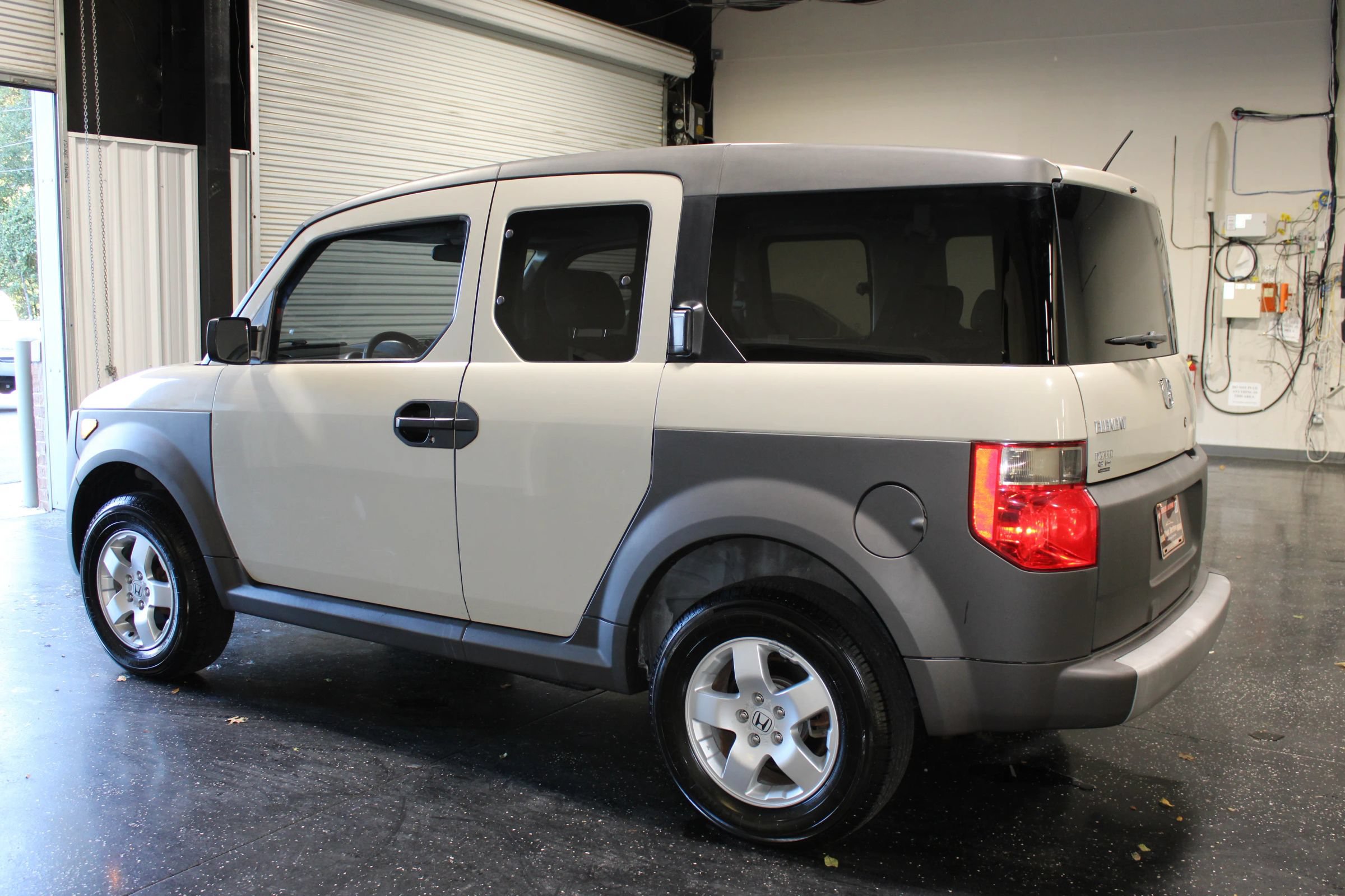 Used 2005 Honda Element EX image 5