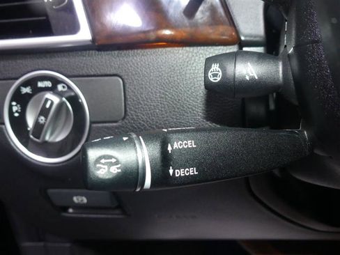 Used 2017 Mercedes-Benz GLS 550 4MATIC image 36