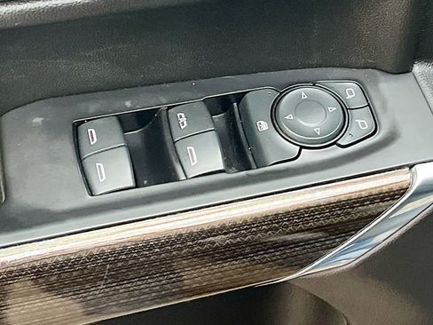 Used 2021 Chevrolet Silverado 1500 LT w/ Bed Protection Package AWD/4WD image 17