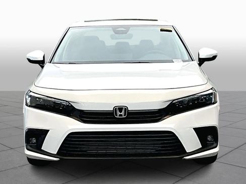 Used 2023 Honda Civic Touring image 3