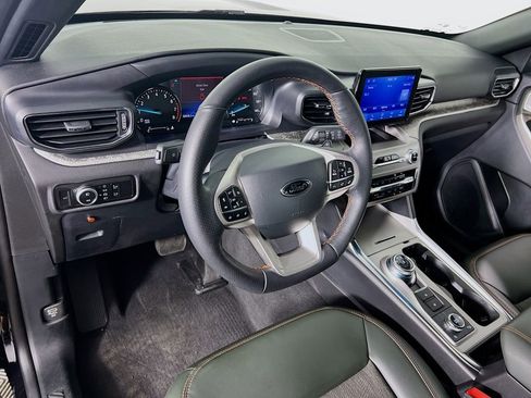 Used 2023 Ford Explorer Timberline w/ Timberline Technology Package image 9