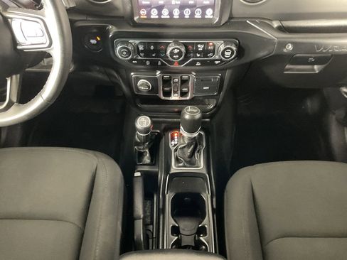 Used 2023 Jeep Wrangler Unlimited Sport w/ Sun And Sound Package AWD/4WD image 14