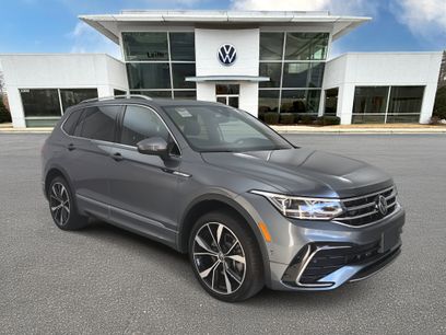 Certified 2022 Volkswagen Tiguan SEL R-Line