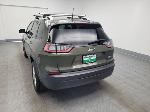 Used 2020 Jeep Cherokee Latitude FWD image 6