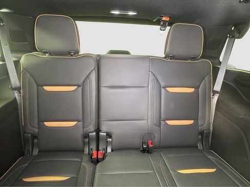 Used 2024 GMC Yukon AT4 image 27