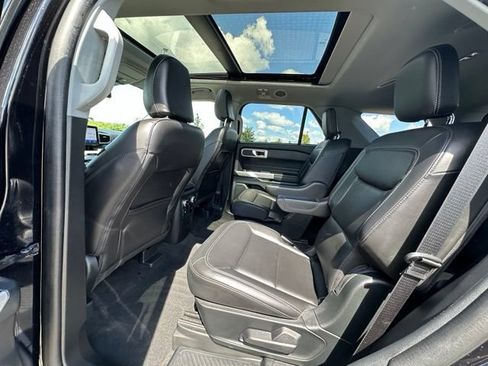 Certified 2023 Ford Explorer XLT w/ Equipment Group 202A AWD/4WD image 16