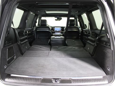 Used 2022 Jeep Grand Wagoneer Series I image 64