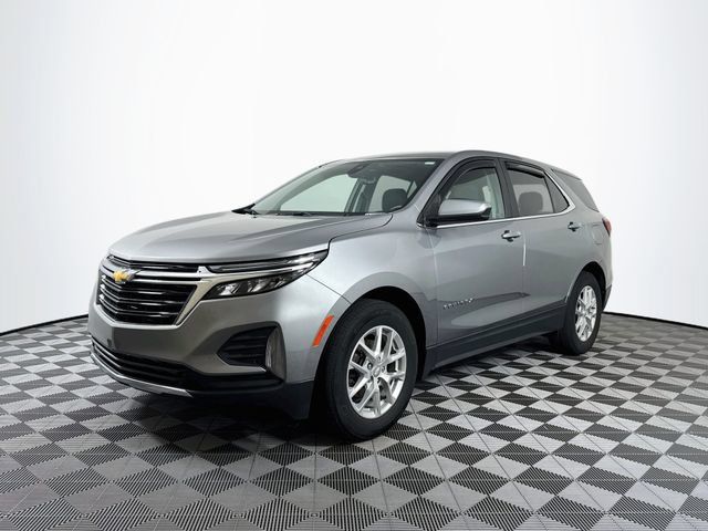 Used 2024 Chevrolet Equinox LT FWD image 2
