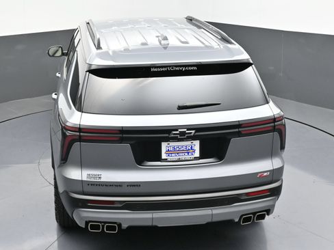 Used 2024 Chevrolet Traverse Z71 AWD/4WD image 48