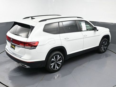 Used 2024 Volkswagen Atlas SE image 46