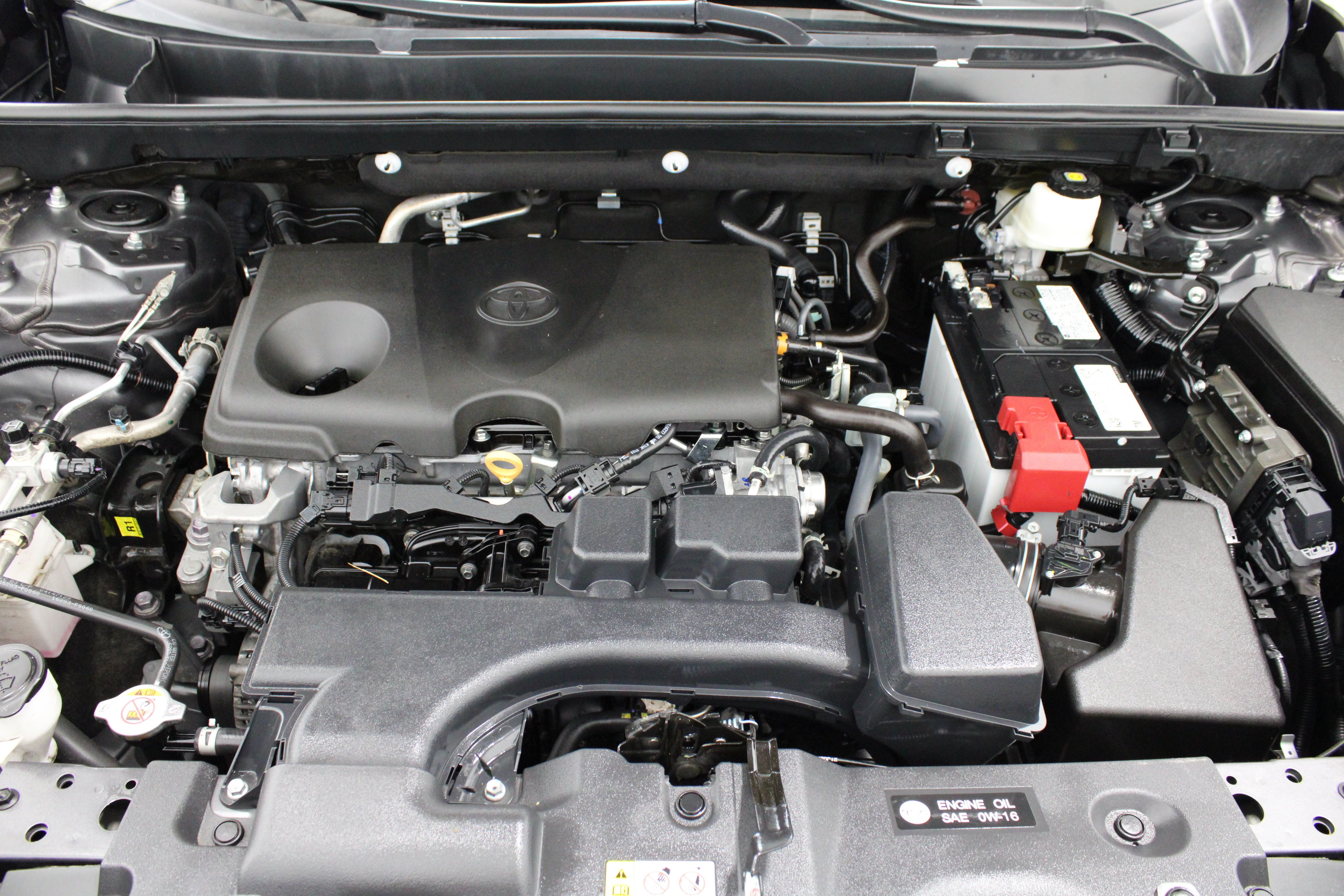Used 2025 Toyota RAV4 XLE FWD image 37