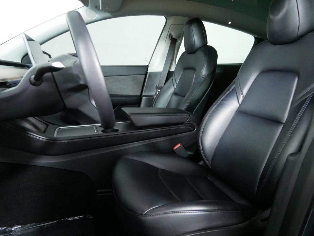 Used 2022 Tesla Model Y Performance AWD/4WD image 14