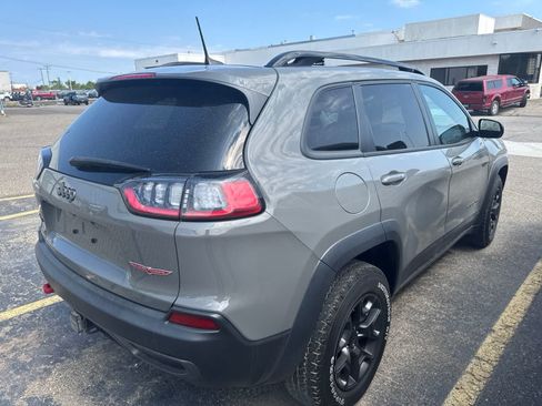 Used 2022 Jeep Cherokee Trailhawk w/ Sound & Nav Group AWD/4WD image 13