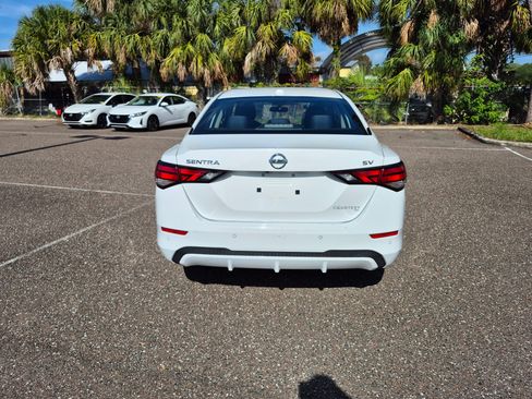 Used 2022 Nissan Sentra SV FWD image 5