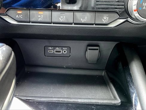 Used 2024 Nissan Altima 2.5 SR FWD image 13