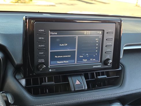 Used 2022 Toyota RAV4 LE image 19