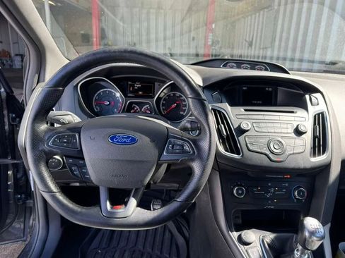 Used 2017 Ford Focus ST FWD image 16