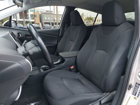 Used 2022 Toyota Prius Prime LE FWD image 14