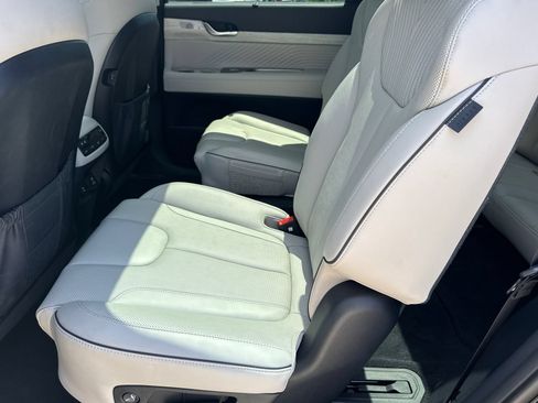 Used 2025 Hyundai Palisade Calligraphy FWD image 21
