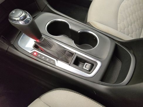 Used 2020 Chevrolet Equinox LS w/ LS Convenience Package image 26