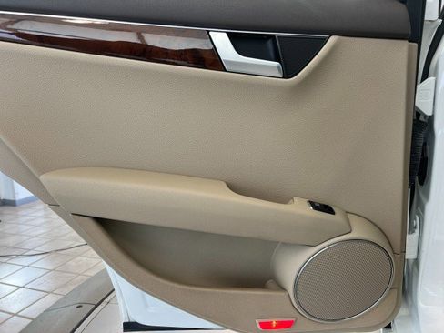 Used 2013 Mercedes-Benz C 300 Sport image 33