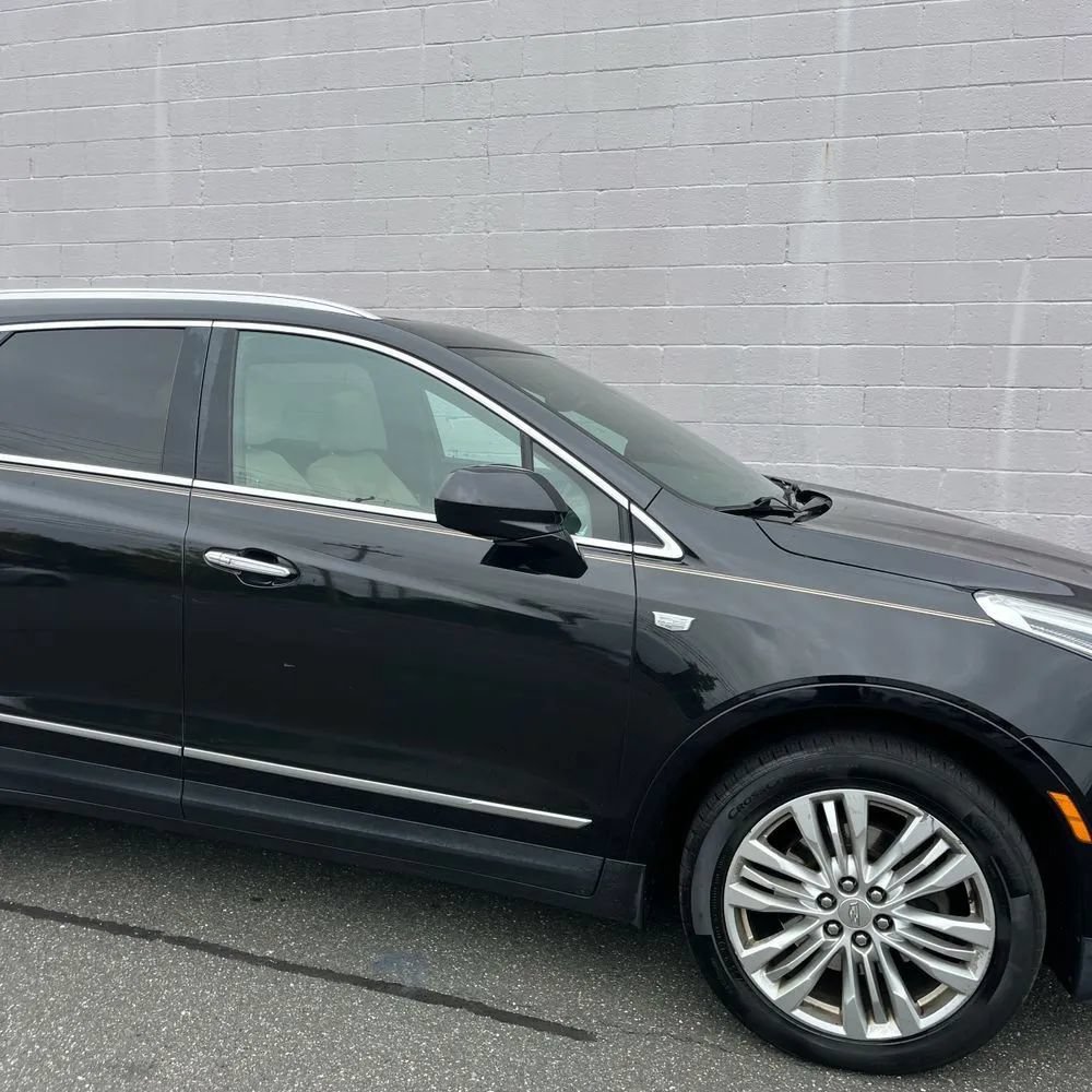 Used 2017 Cadillac XT5 Premium Luxury AWD/4WD image 13